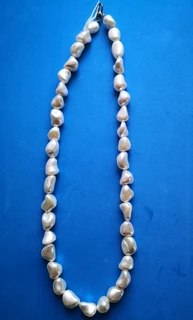 NÁHRDELNÍK Z ŘÍČNÍCH PEREL 50 CM