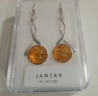 JANTAR NÁUŠNICE STŘÍBRO