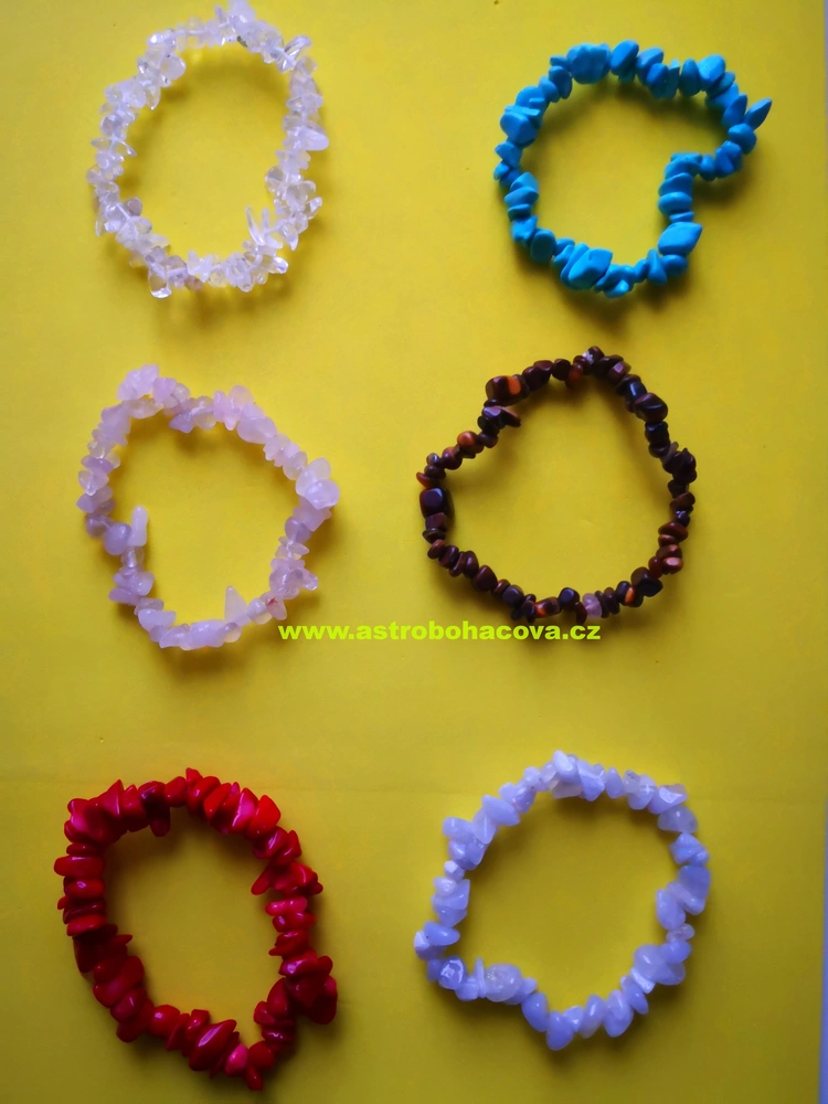 NÁRAMKY Z TROMLOVANÝCH KAMENŮ 