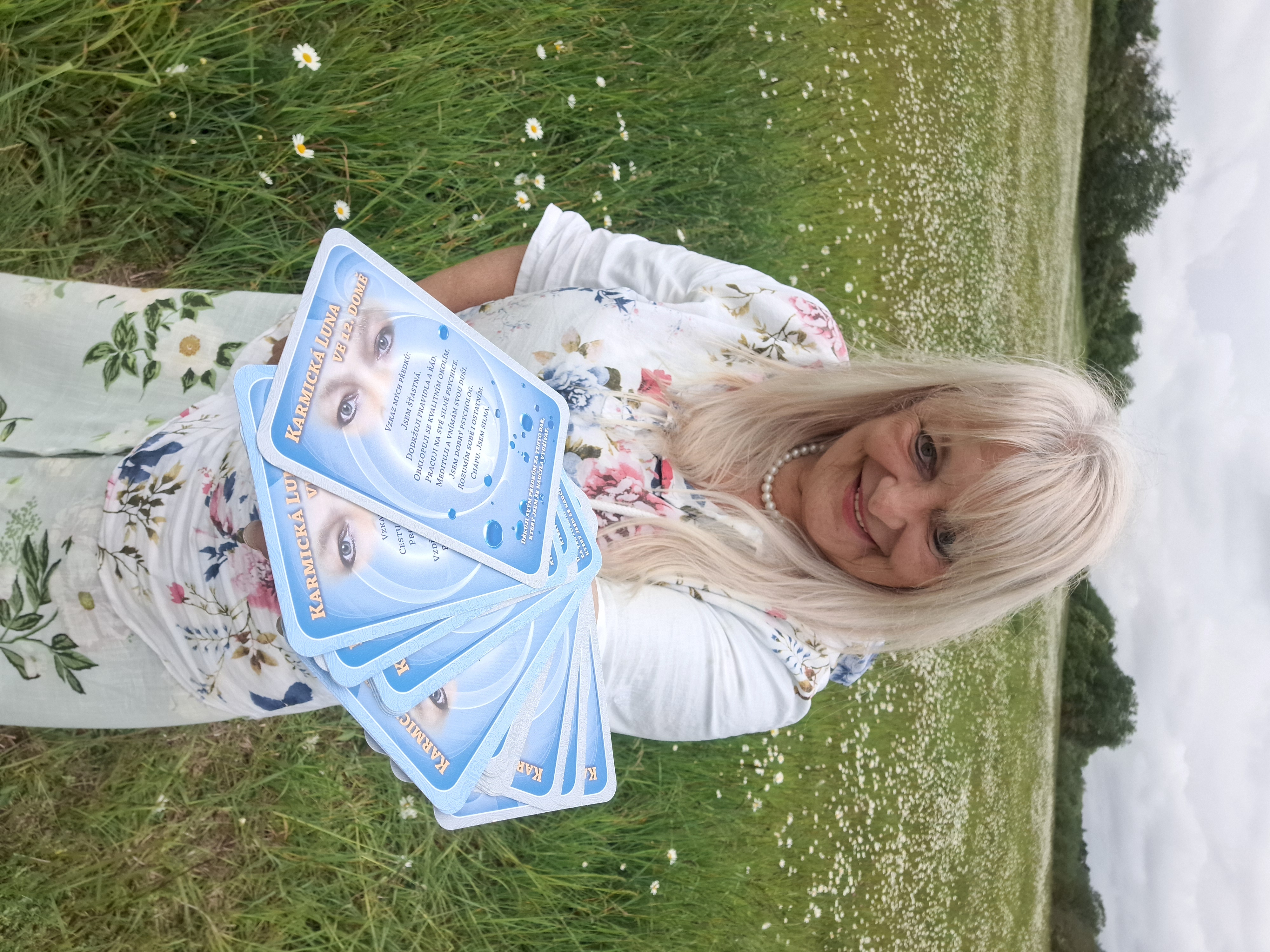 KARMICKÁ LUNA + KARTY 