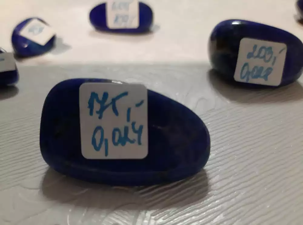 LAPIS LAZULI TROM, kámen