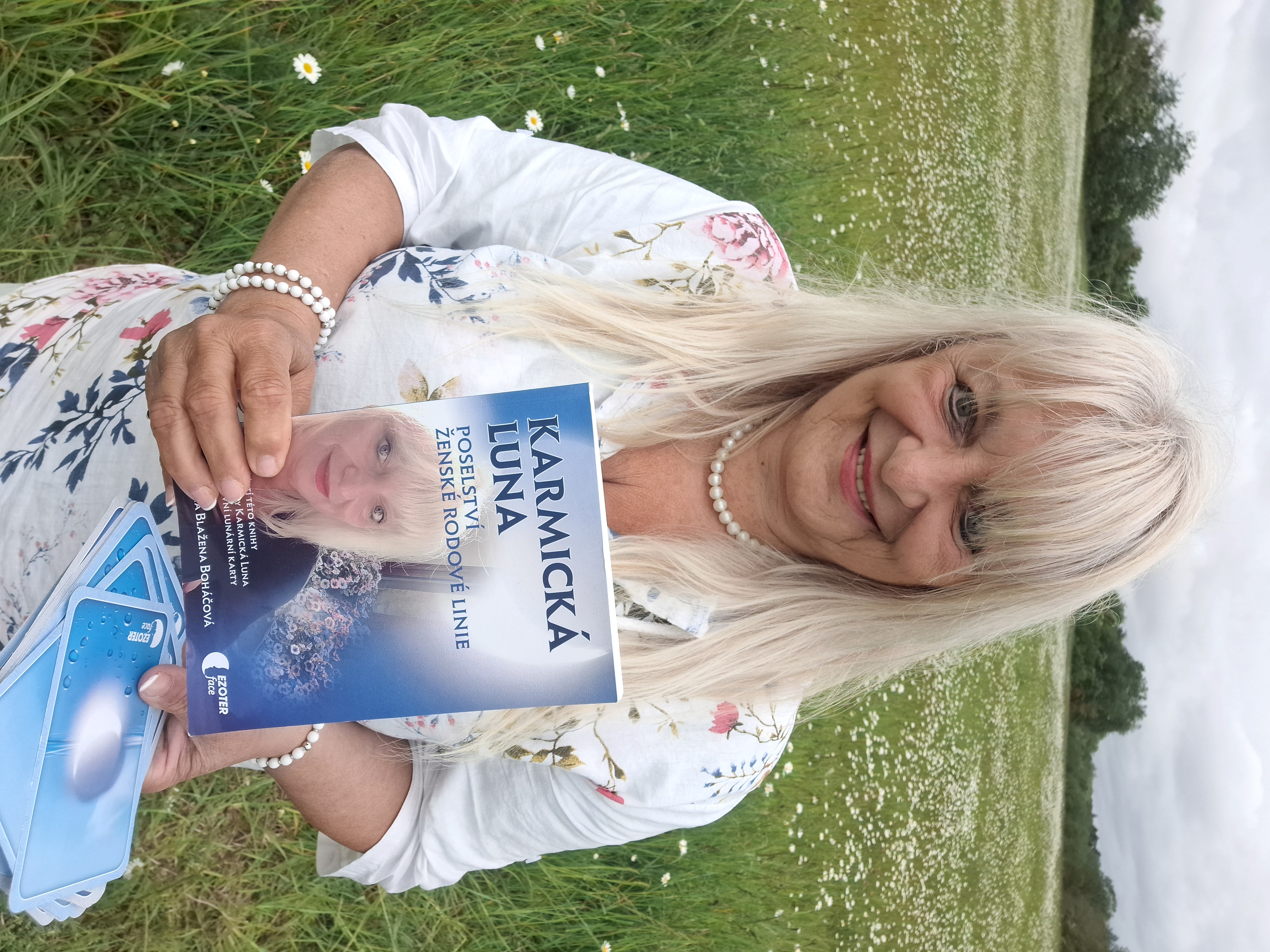 KARMICKÁ LUNA + KARTY 