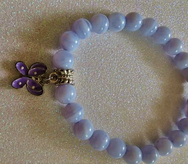 CHALCEDON S MOTÝLEM