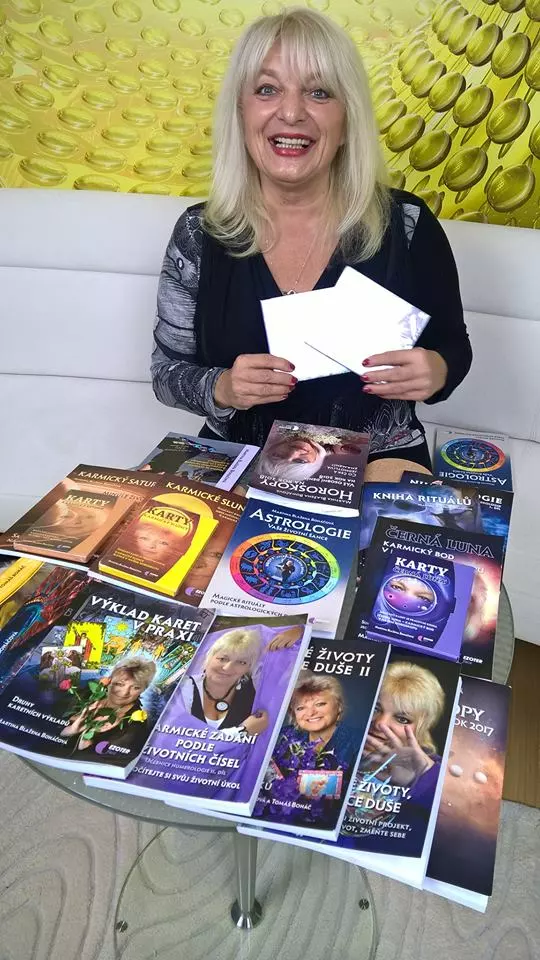 VÝHODNÝ BALÍČEK 12