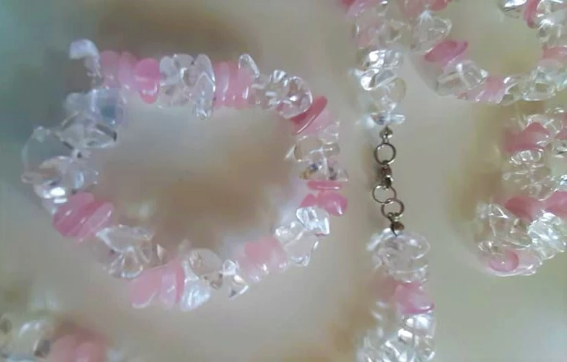 RÚŽENÍN + KŘÍŠTÁL NÁHRDELNÍK + NÁRAMEK 