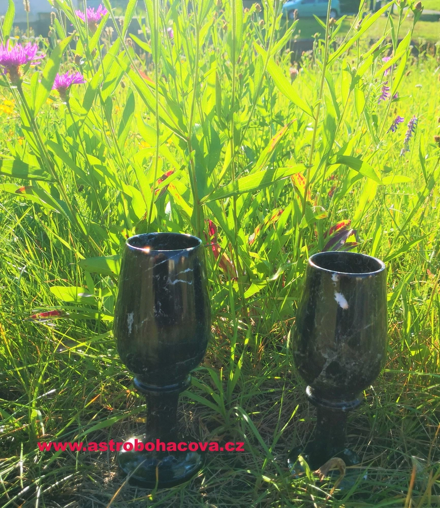 MAGICKÁ ČÍŠE - ONYX