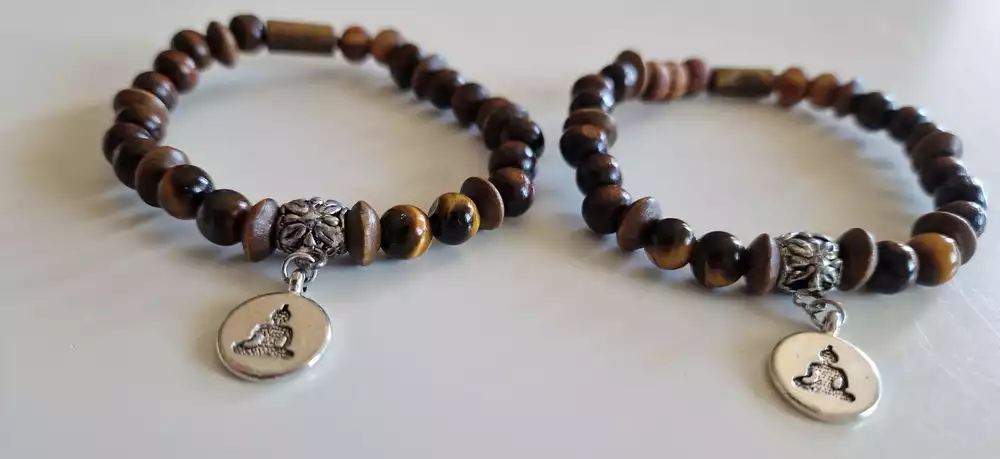 TYGŘÍ OKO, dřevo - PÁNSKÝ NÁRAMEK 