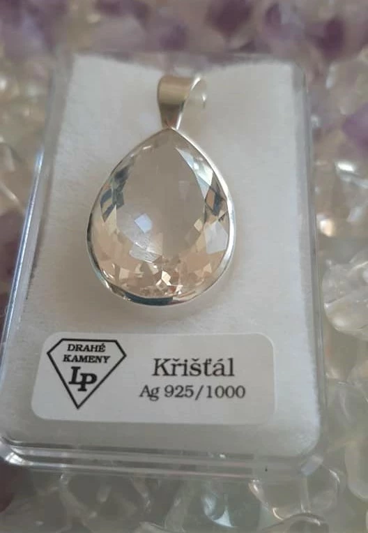 KŘÍŠŤÁL PŘÍVĚSEK STŘÍBRO