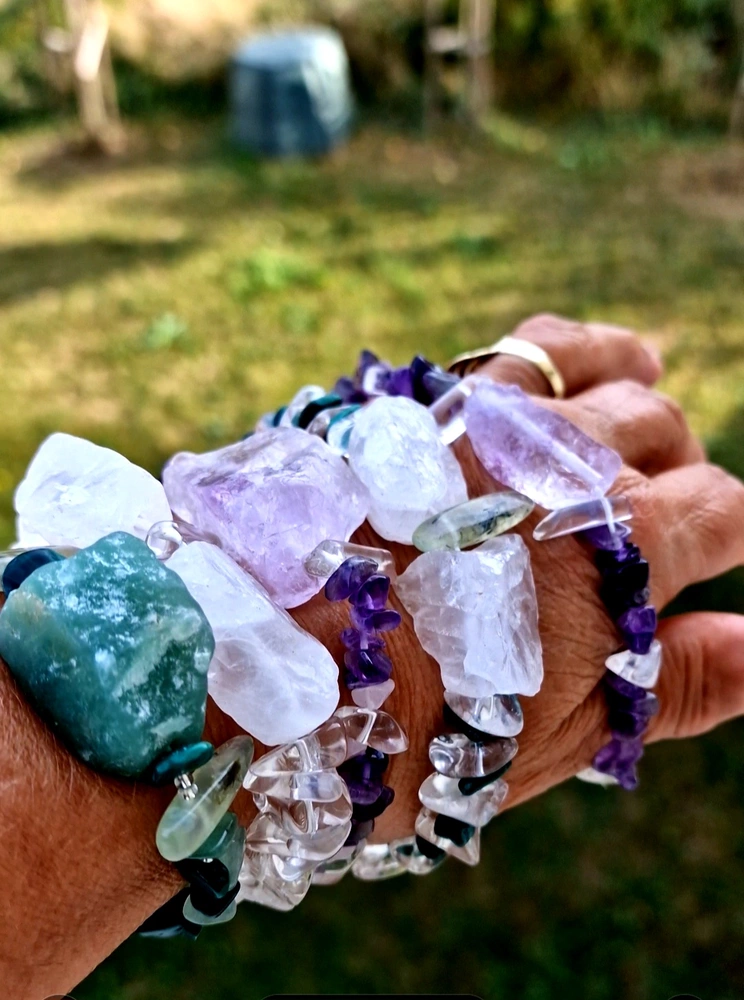 KŘIŠTÁL, MALACHIT, CHRYZOPRAS