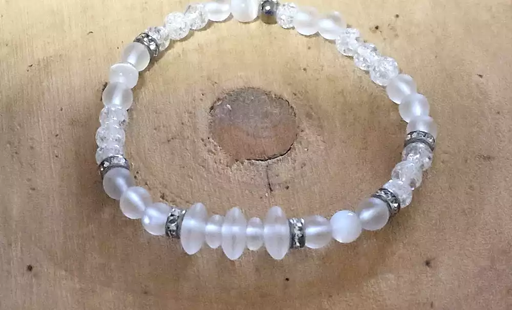 KŘIŠTÁLOVÉ PLÁTKY + sekaný křištál