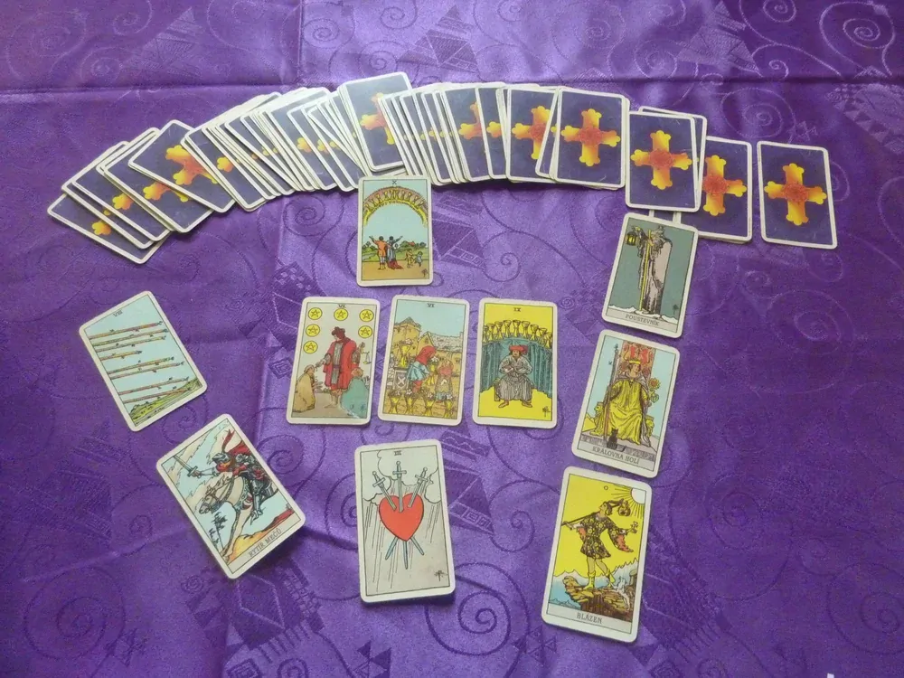 VÝKLAD KARET V PRAXI  AKCE 