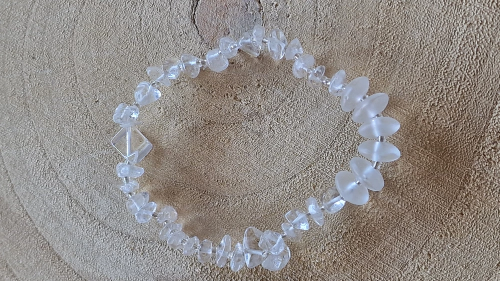 KŘIŠTÁLOVÉ PLÁTKY + sekaný křištál